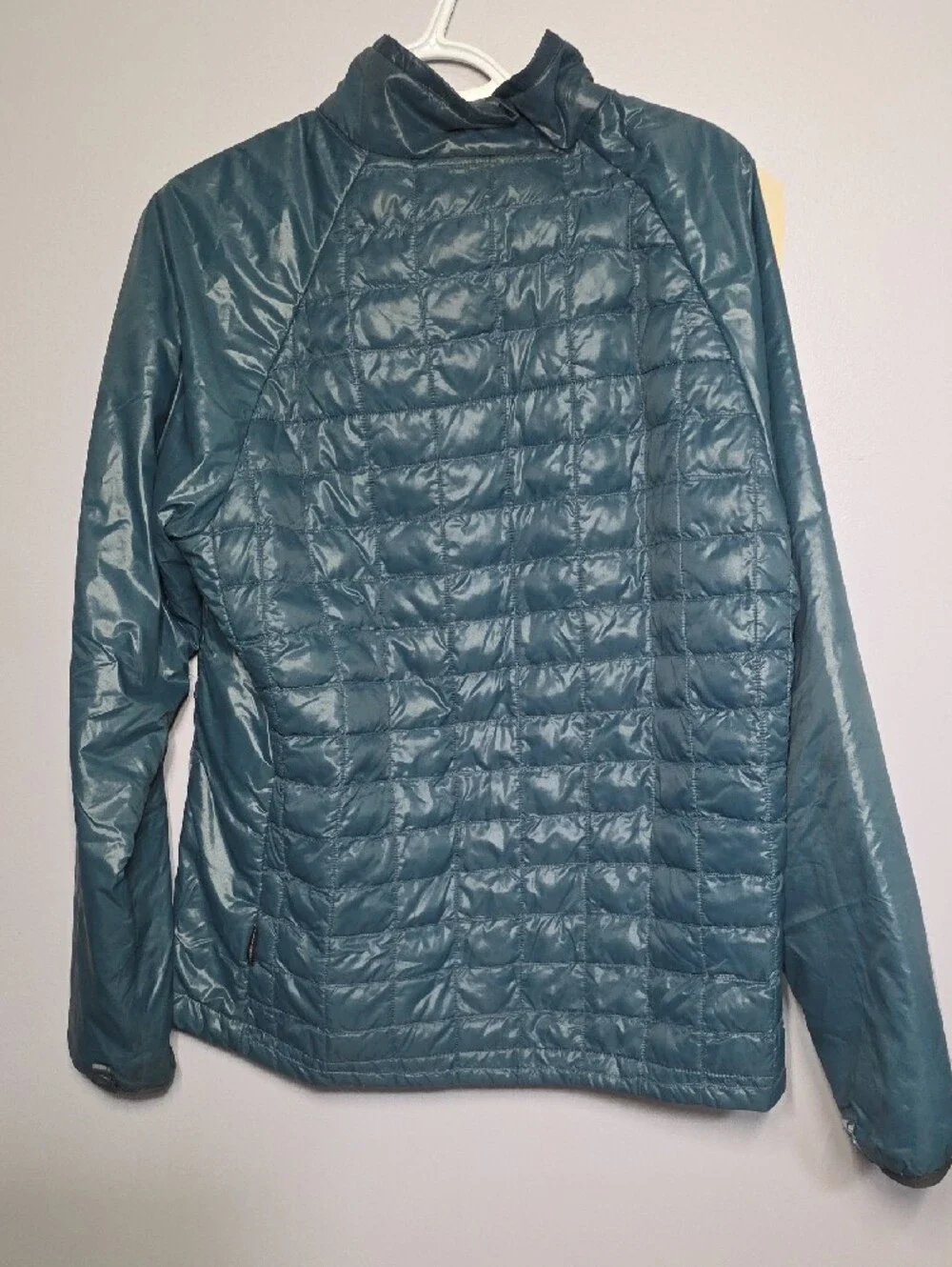 The North Face Men's Teal Lightweight Quilted Jacket - Med